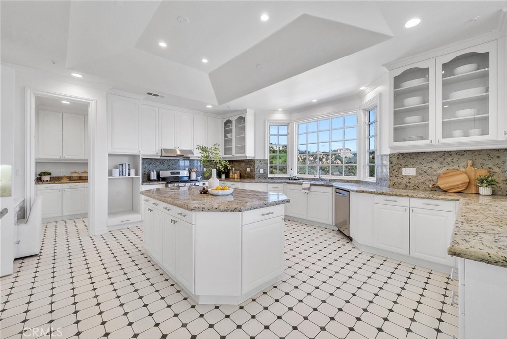 14730 Finisterra Place