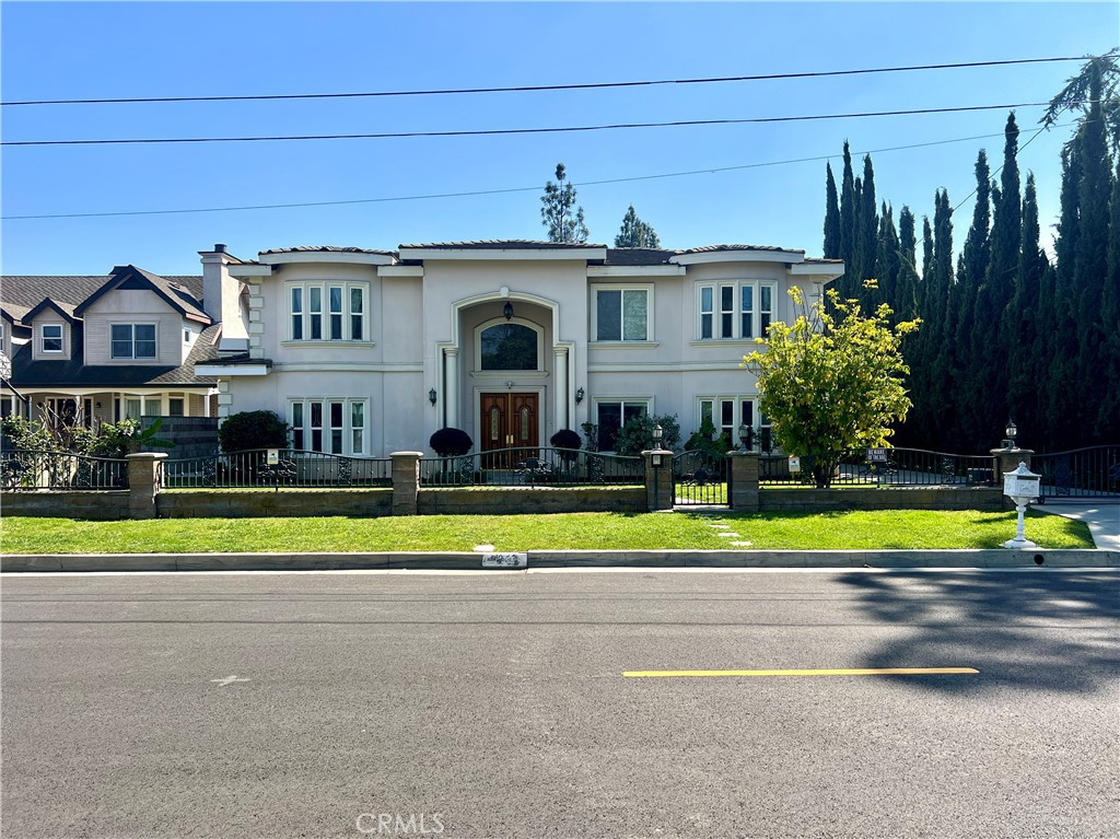 9942 Howland Drive