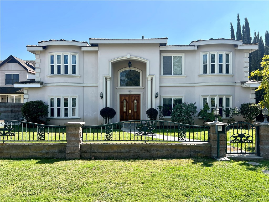 9942 Howland Drive