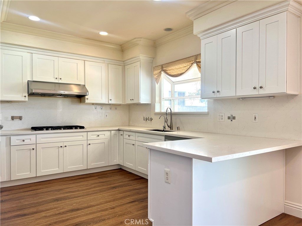 9942 Howland Drive