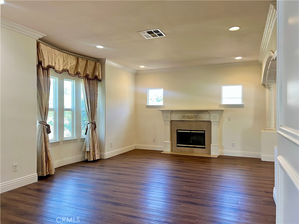 9942 Howland Drive