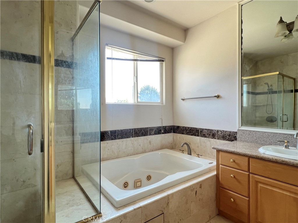 9942 Howland Drive
