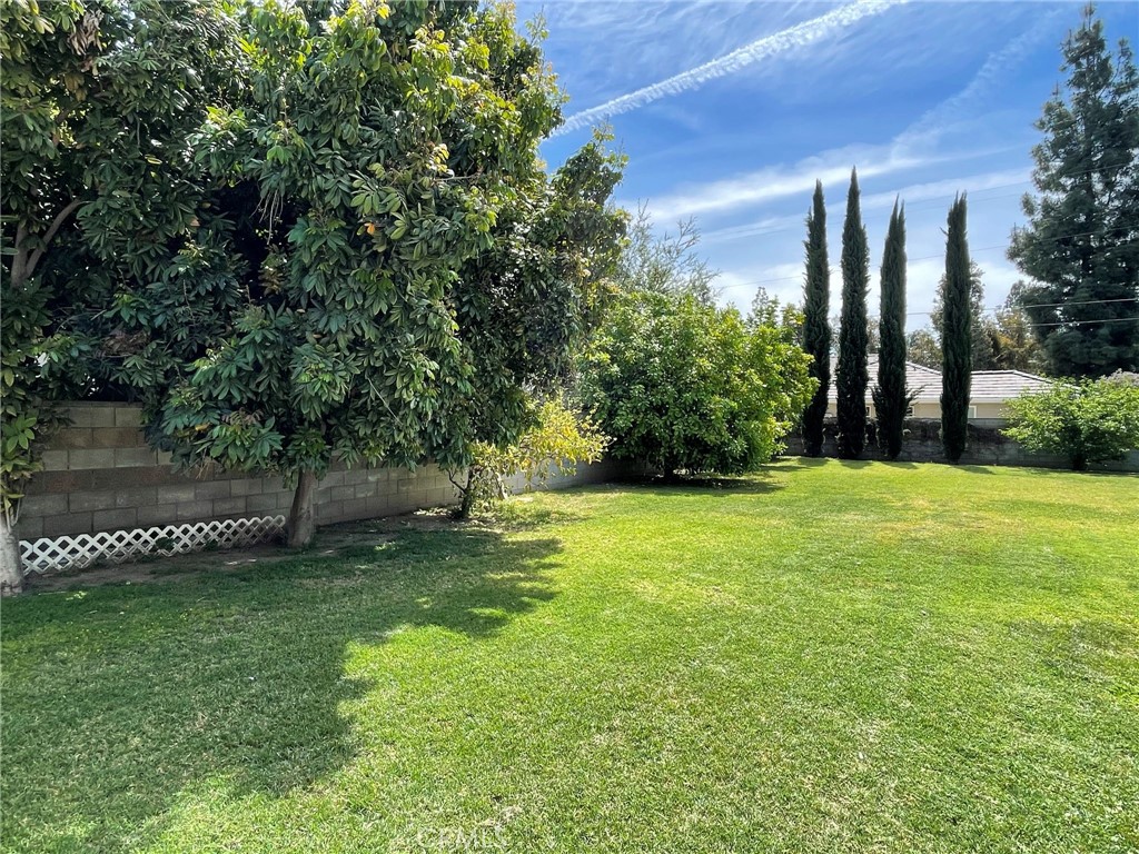 9942 Howland Drive