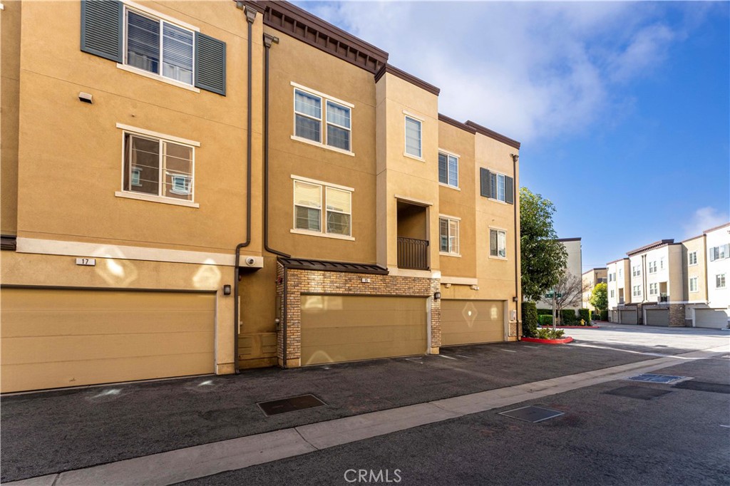 15 Eagles Nest Drive