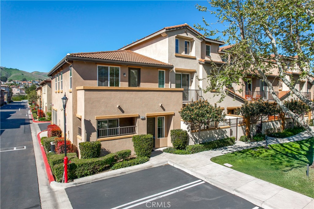 17871 Shady View Drive 1301