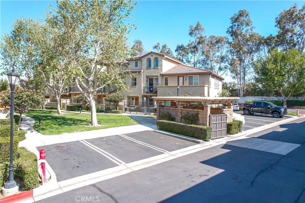 17871 Shady View Drive 1301