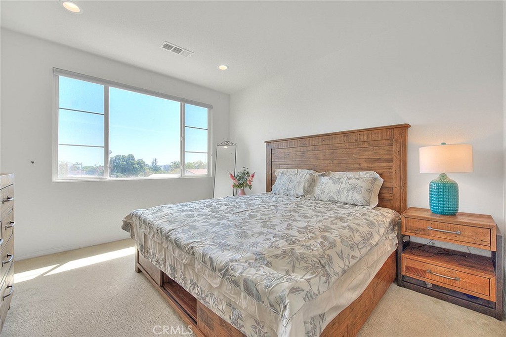 803 N Dalton Ave Unit 102