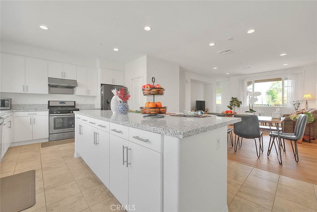 803 N Dalton Ave Unit 102