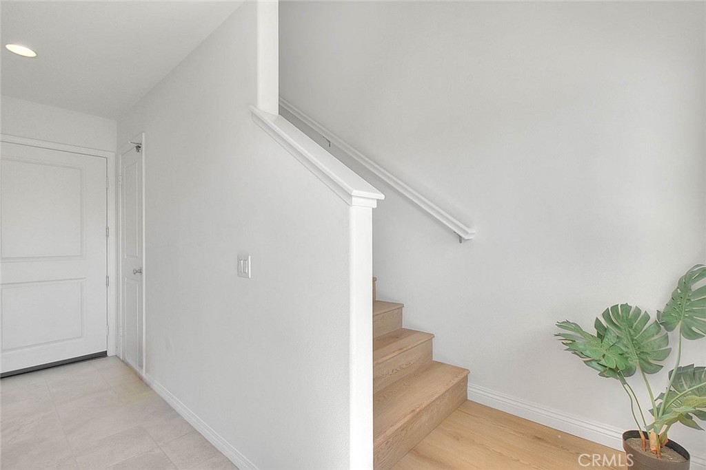 803 N Dalton Ave Unit 102