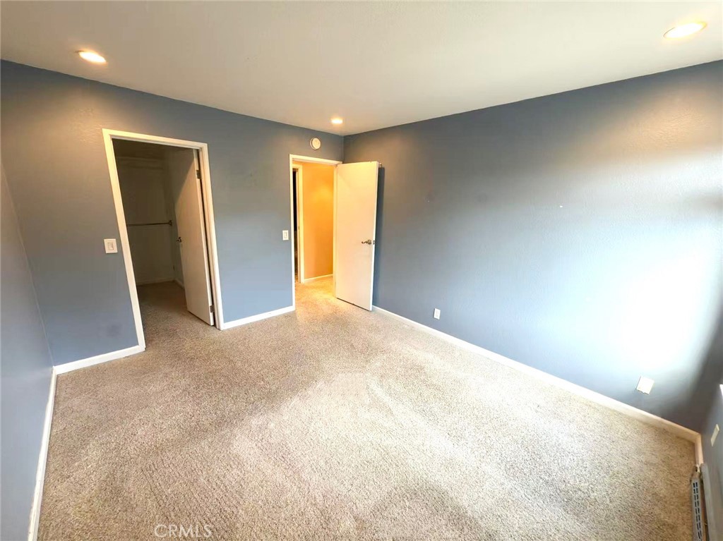2308 Golden Oaks Ln