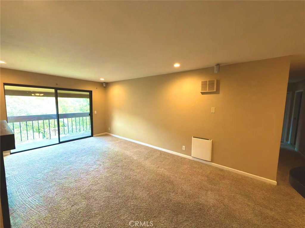 2308 Golden Oaks Ln