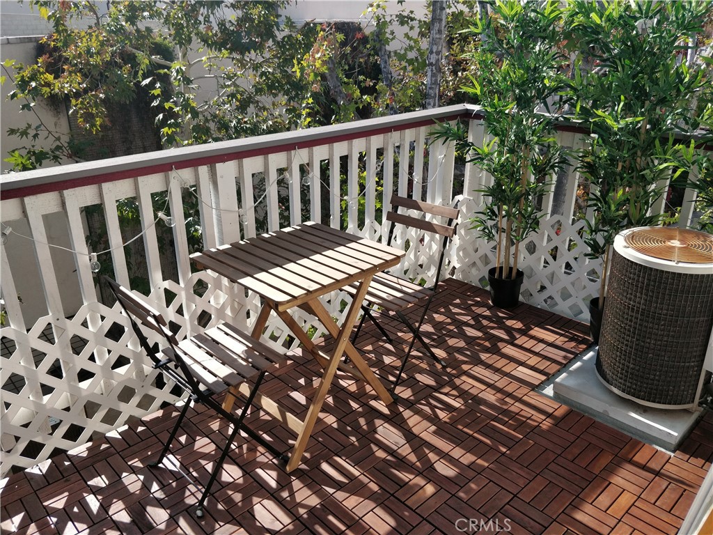 162 W Lemon Avenue B