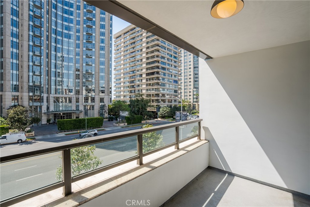 10777 Wilshire Boulevard 306