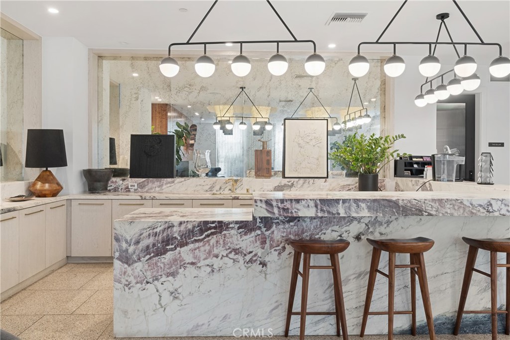 10777 Wilshire Boulevard 306