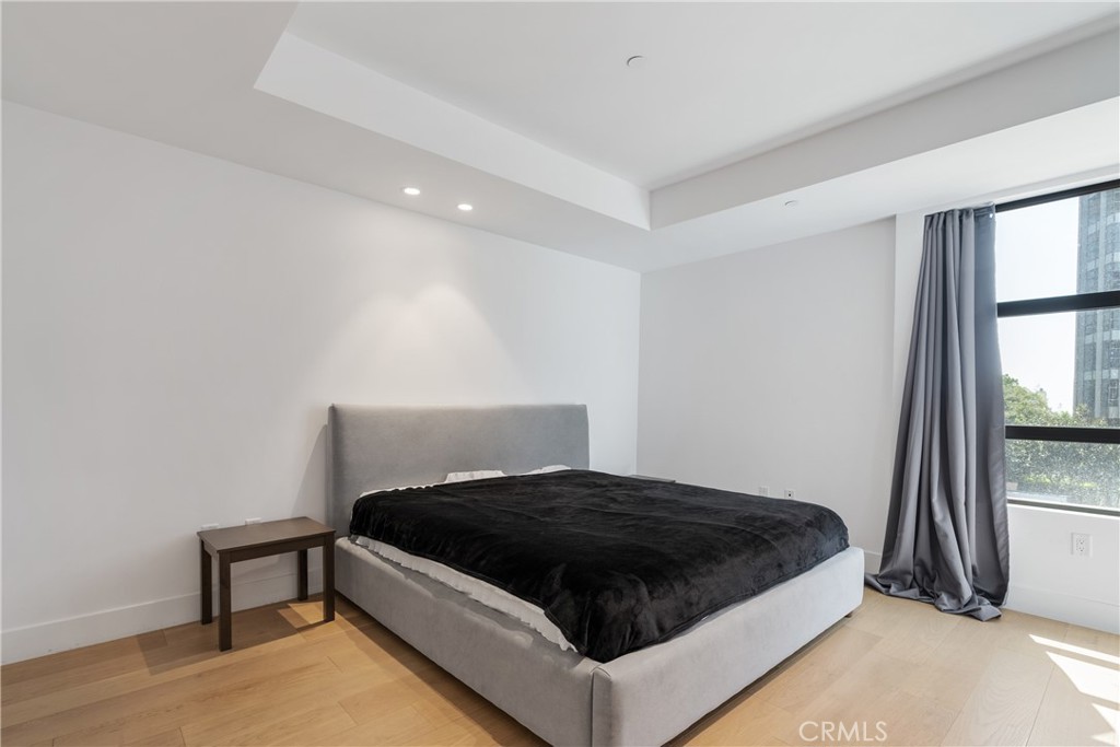 10777 Wilshire Boulevard 306