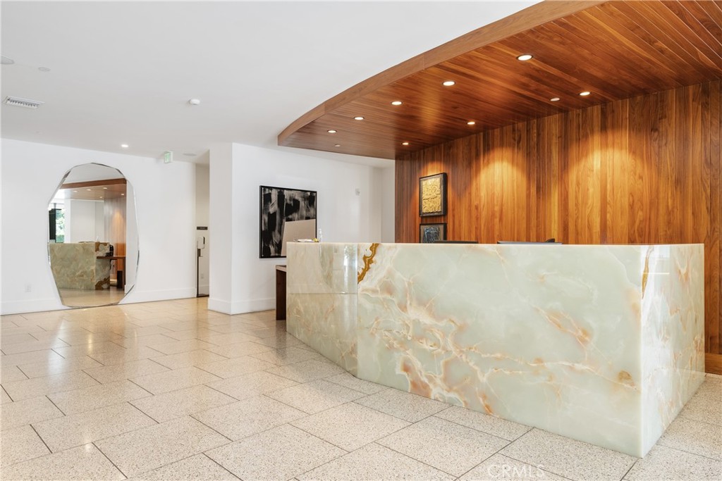 10777 Wilshire Boulevard 306