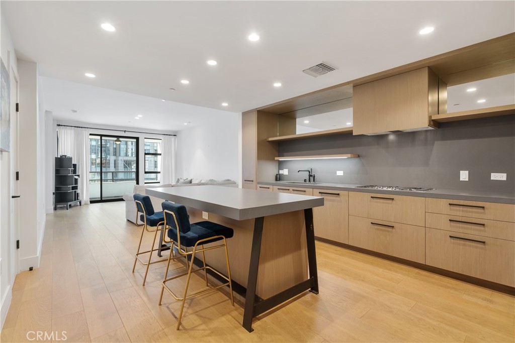 10777 Wilshire Boulevard 306