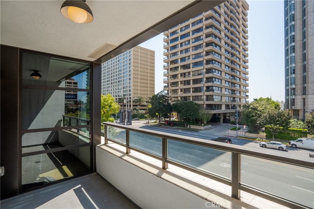 10777 Wilshire Boulevard 306