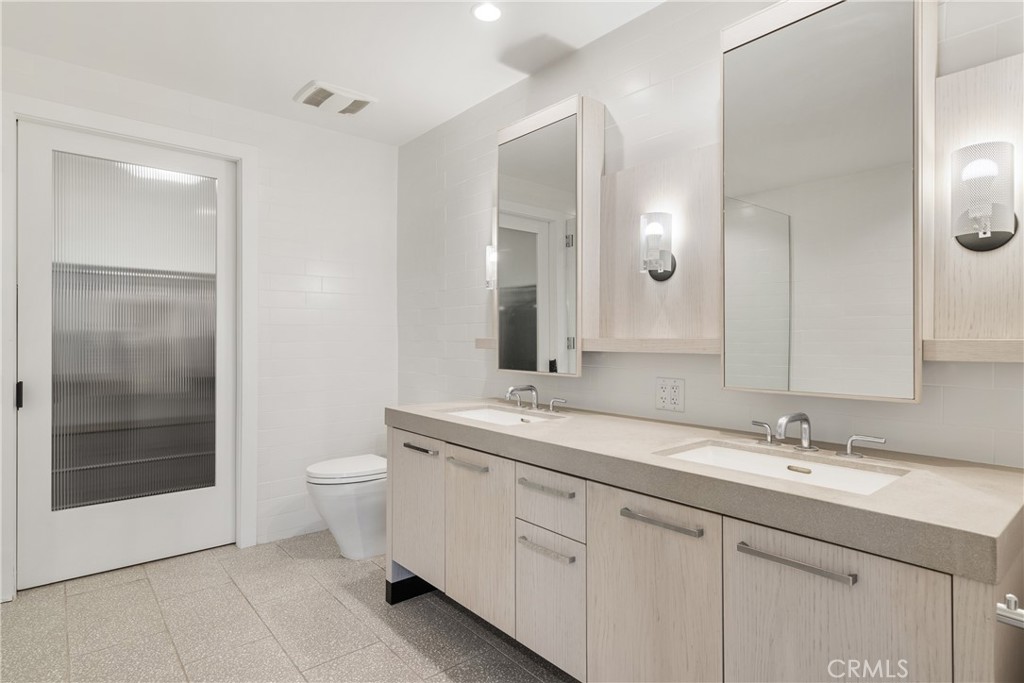10777 Wilshire Boulevard 306