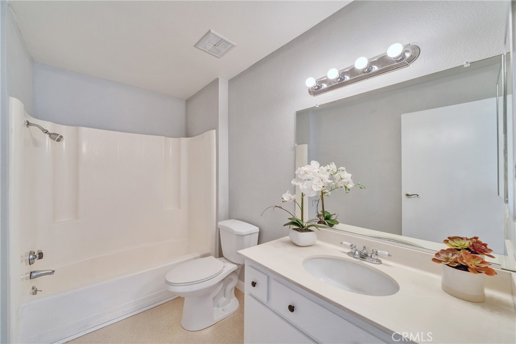 5206 Village Circle Drive 38