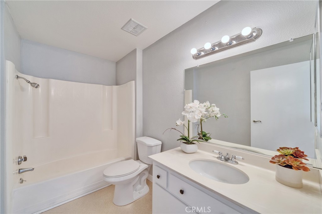 5206 Village Circle Drive 38