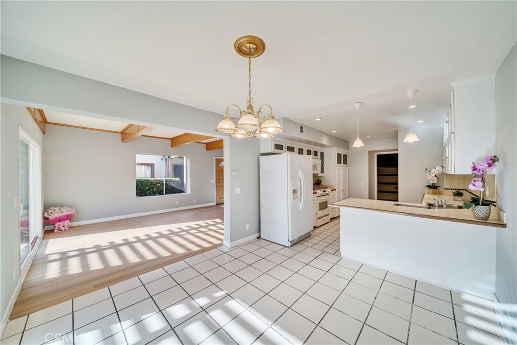 5206 Village Circle Drive 38