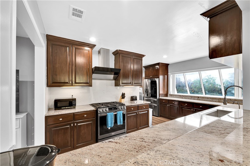981 Moonbeam Drive