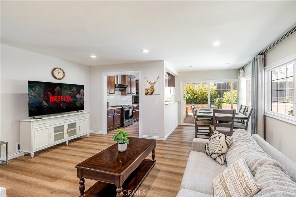 981 Moonbeam Drive