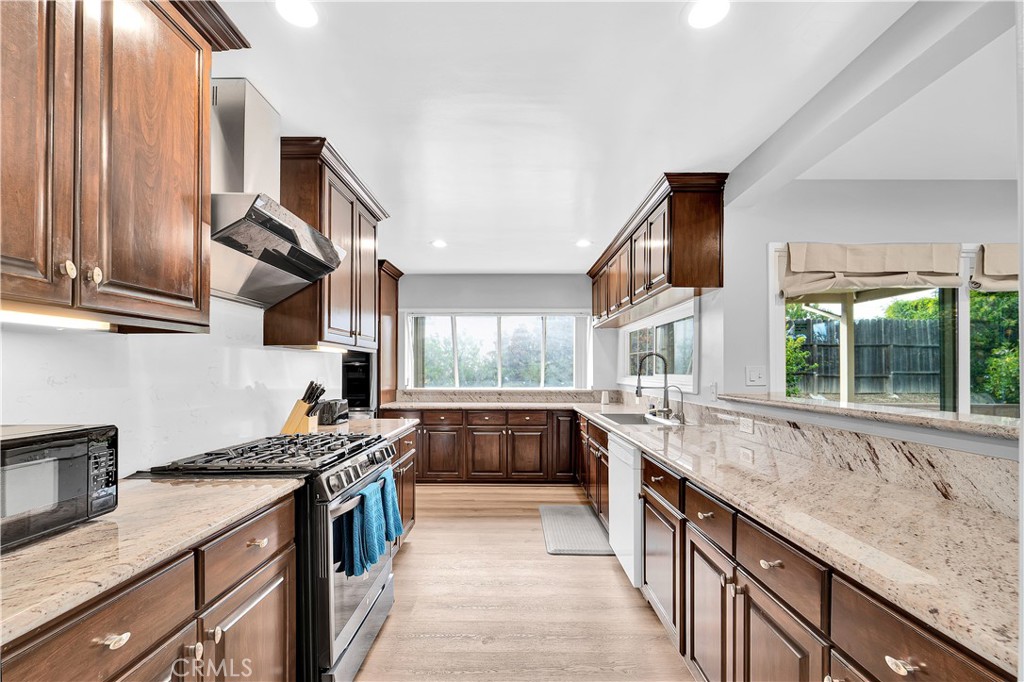 981 Moonbeam Drive