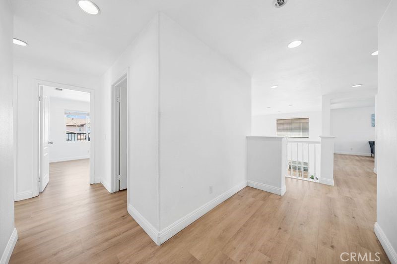 327 N Mariposa Privado