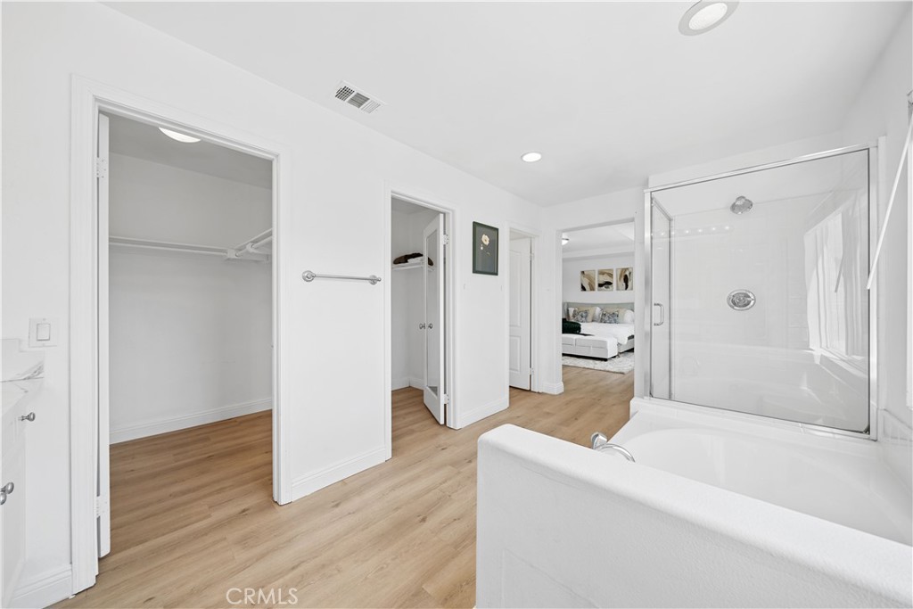 327 N Mariposa Privado