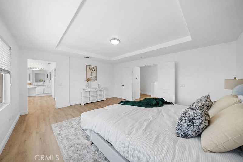 327 N Mariposa Privado