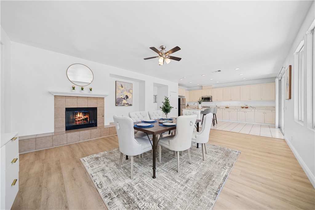 327 N Mariposa Privado