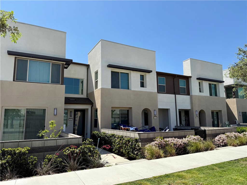 3550 E Pollock Street 5