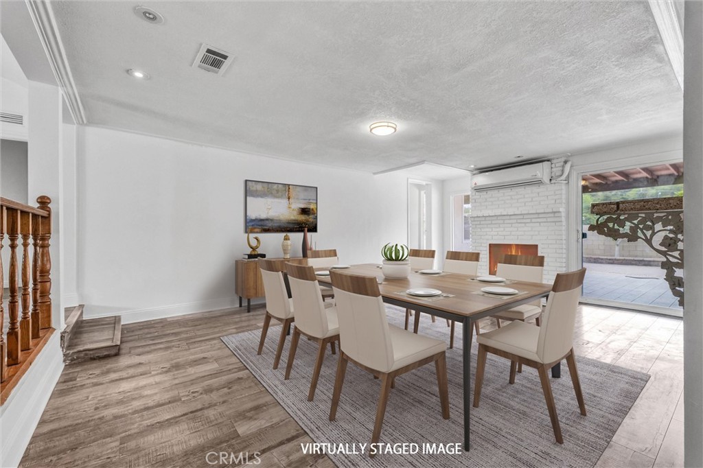 812 El Mercado Avenue