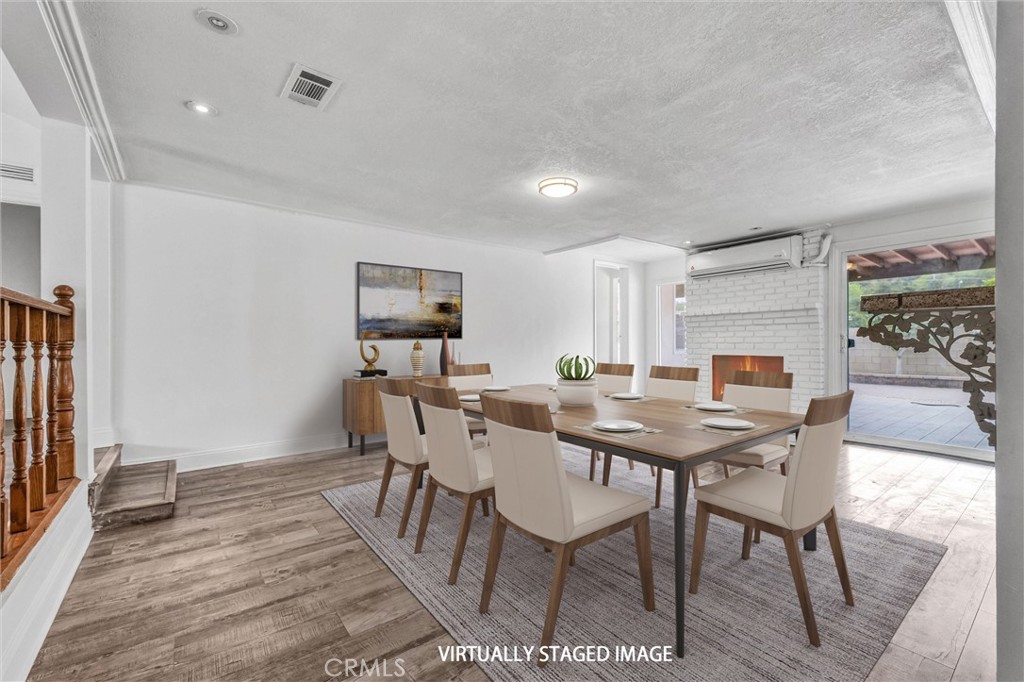 812 El Mercado Avenue