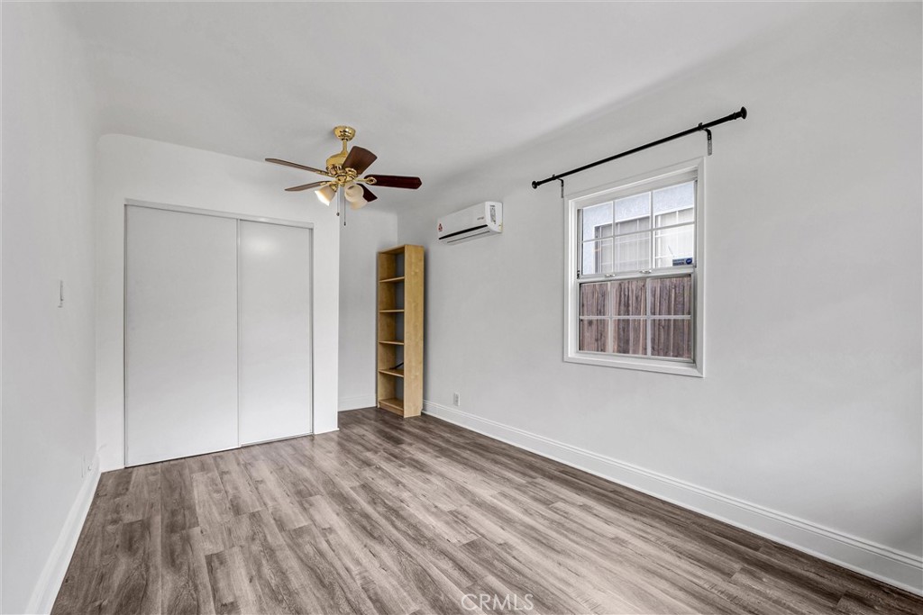 812 El Mercado Avenue