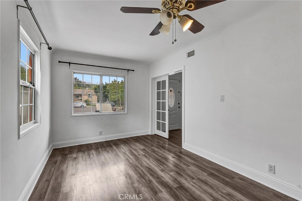 812 El Mercado Avenue