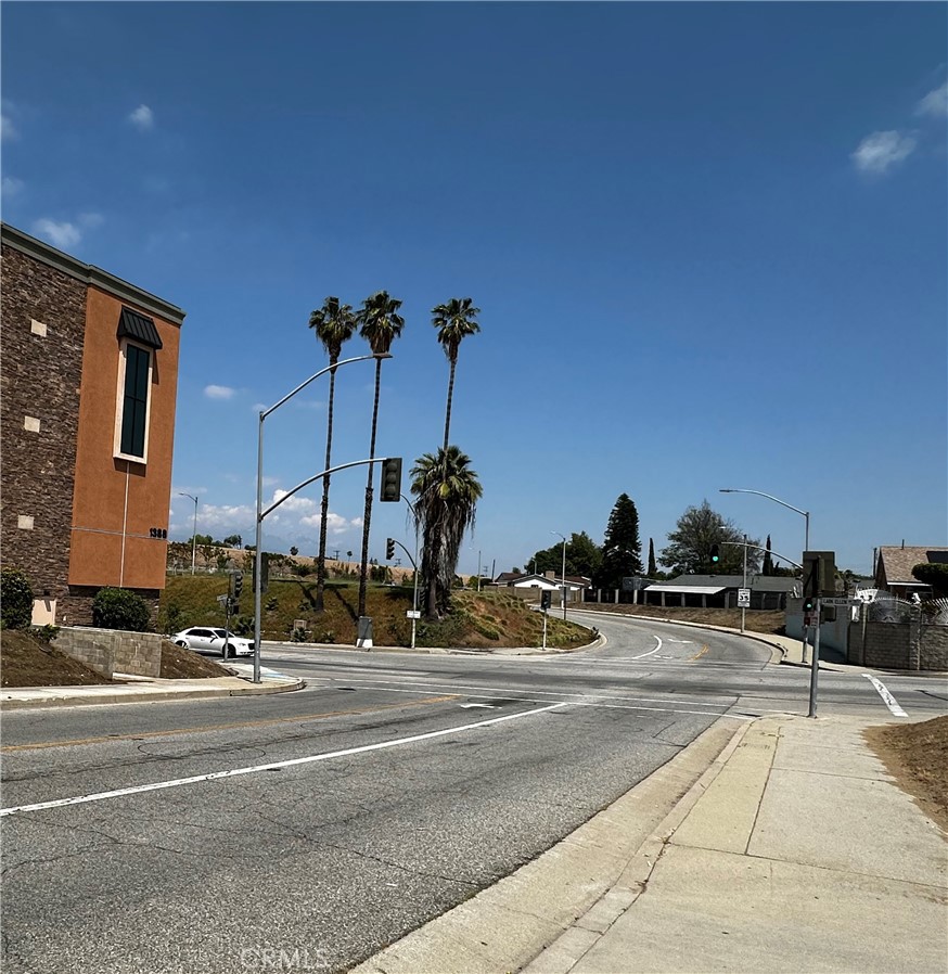 1401 E Garvey Avenue S
