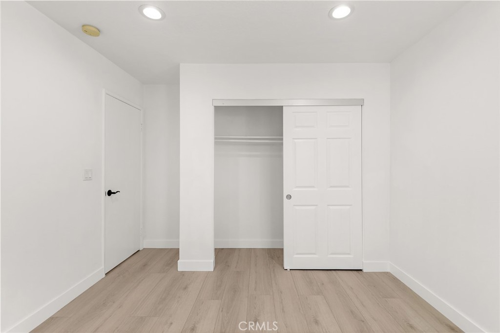 4324 Center Street