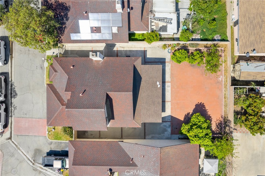 4324 Center Street