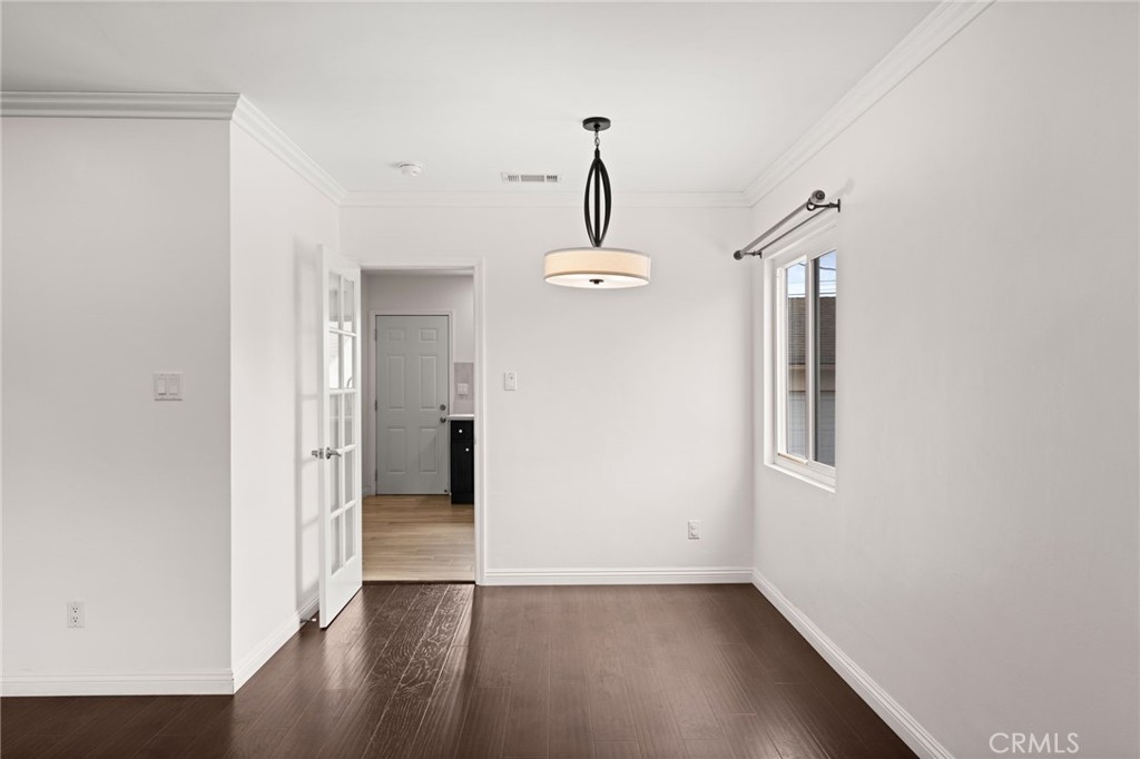 418 Elmgate Street W