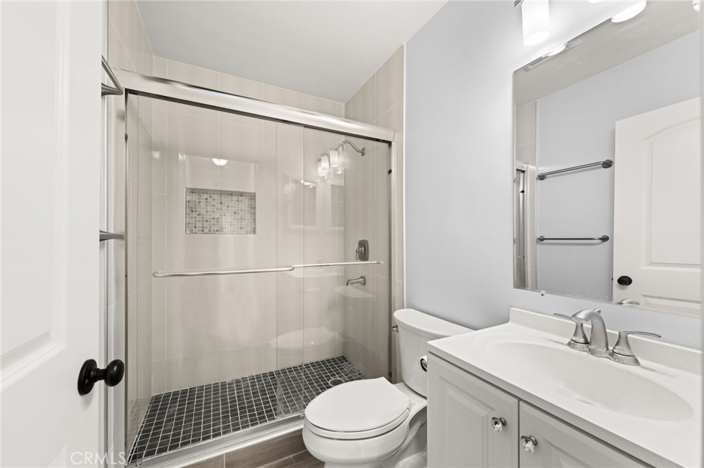 418 Elmgate Street W