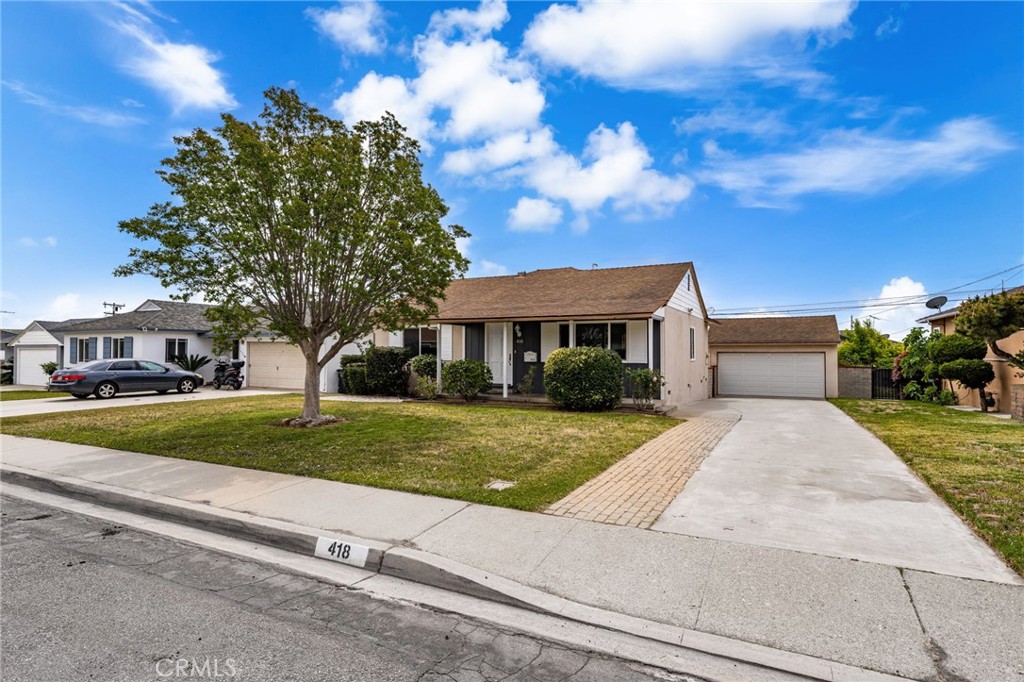 418 Elmgate Street W