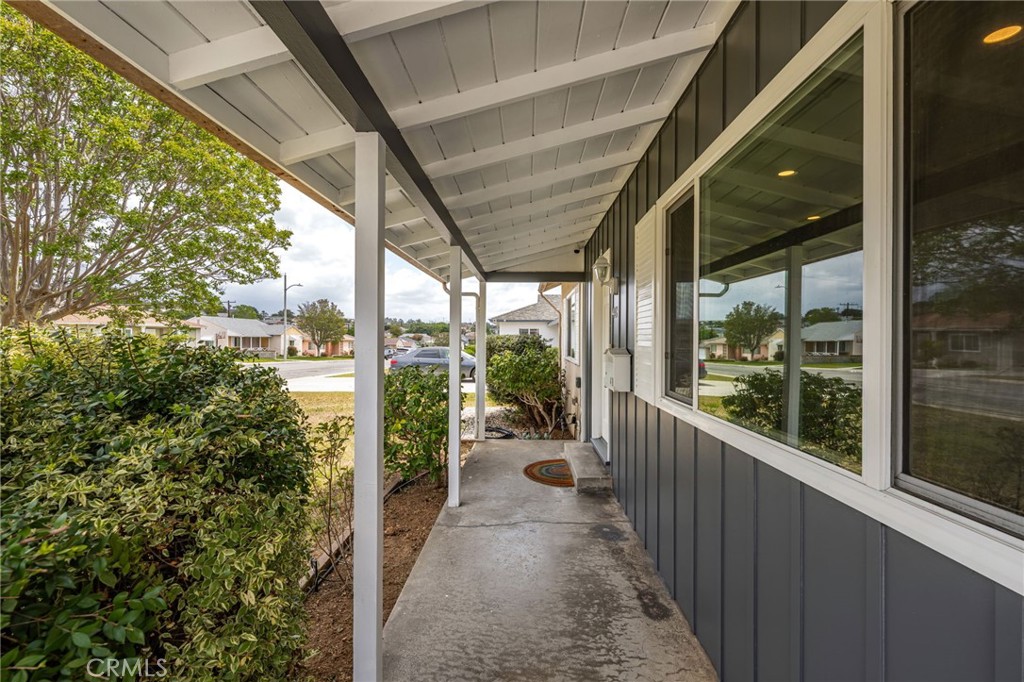 418 Elmgate Street W