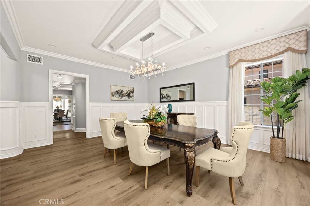 67 W Wistaria Avenue