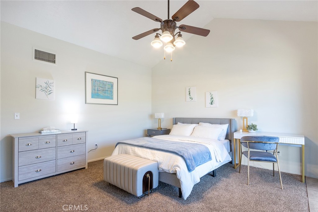 5884 Los Santos Drive