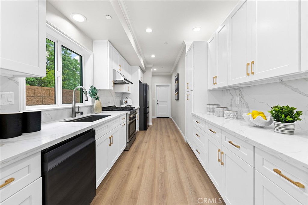 5463 Sultana
