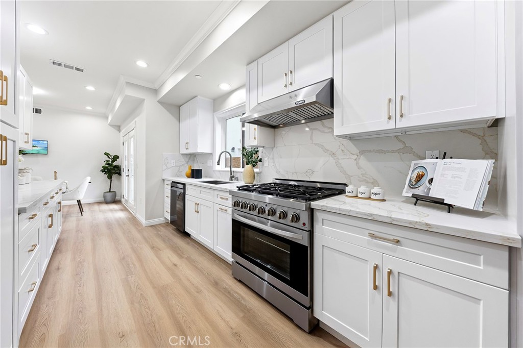 5463 Sultana