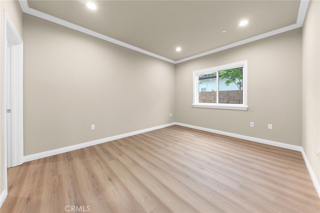 5463 Sultana